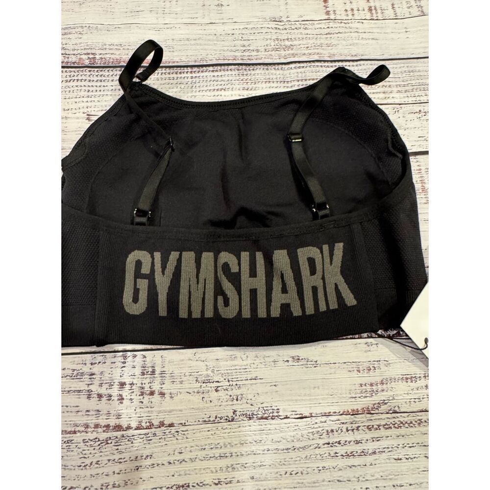 Gymshark NWT Light Support Flex Strappy Sports Bra in Black Size Medium - Picture 2 of 3